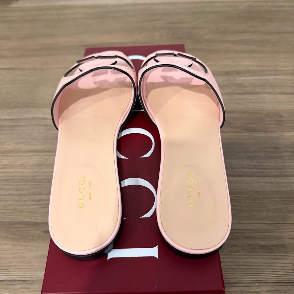 Gucci slide sandal with Interlocking G - Picture 6 of 7